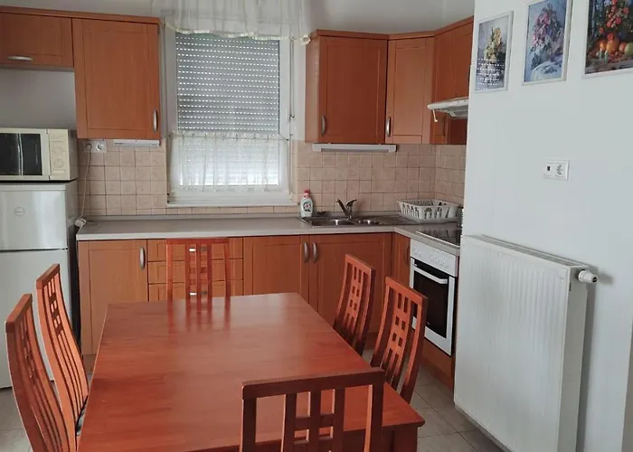 Apartament Mona Bük